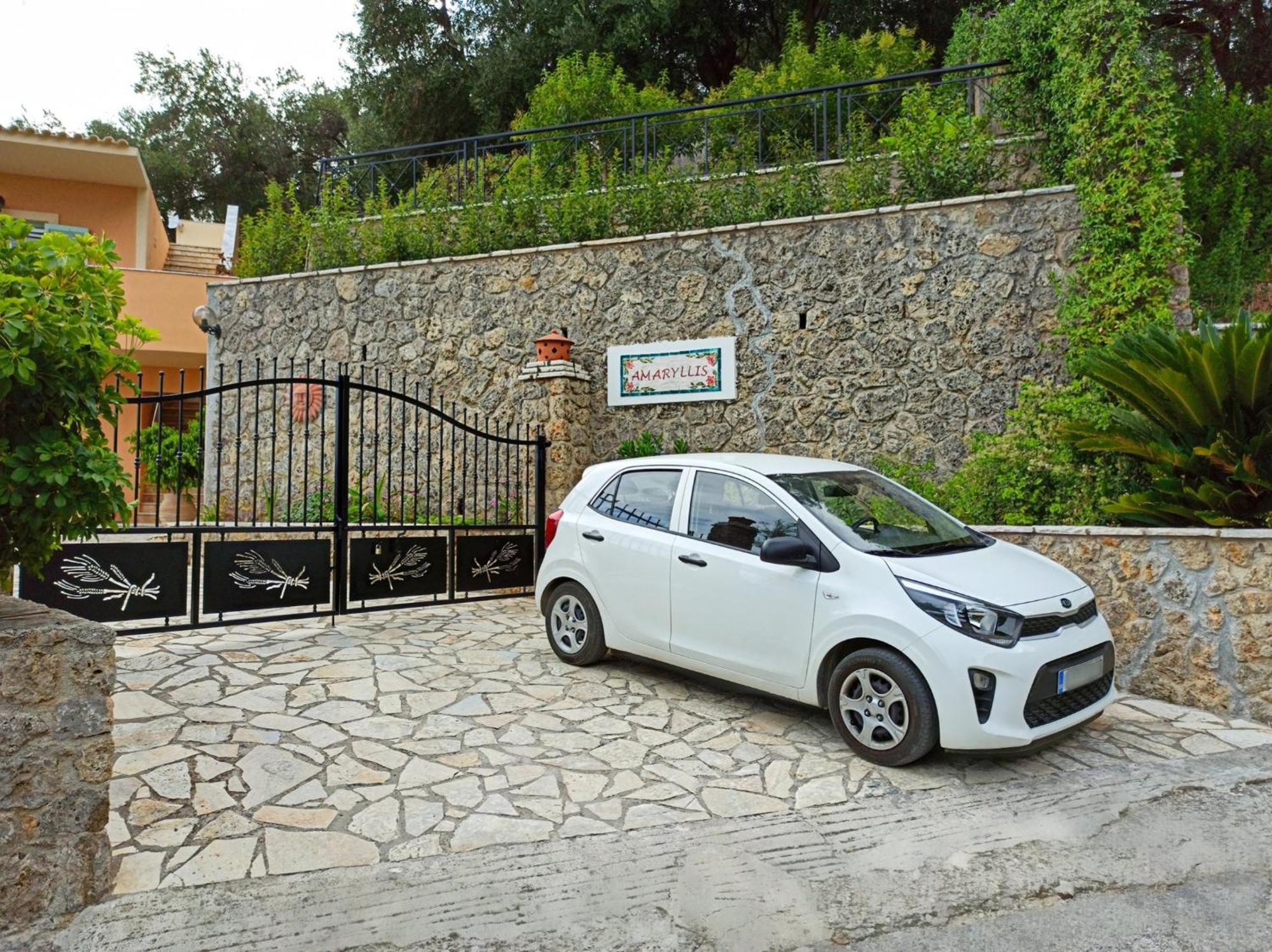 Villa Amaryllis باليوكاستريتسا المظهر الخارجي الصورة